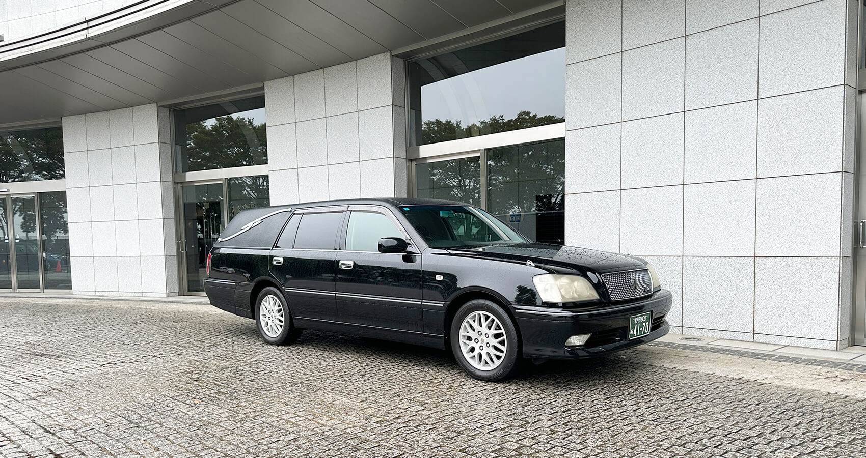 霊柩車