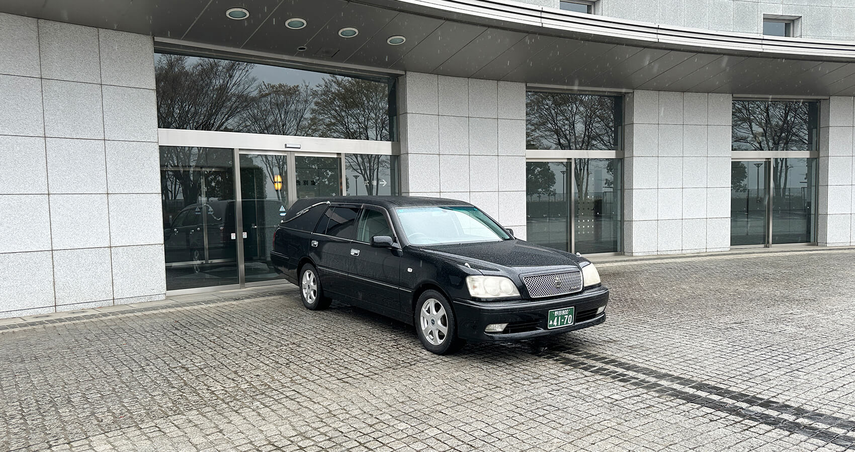 霊柩車