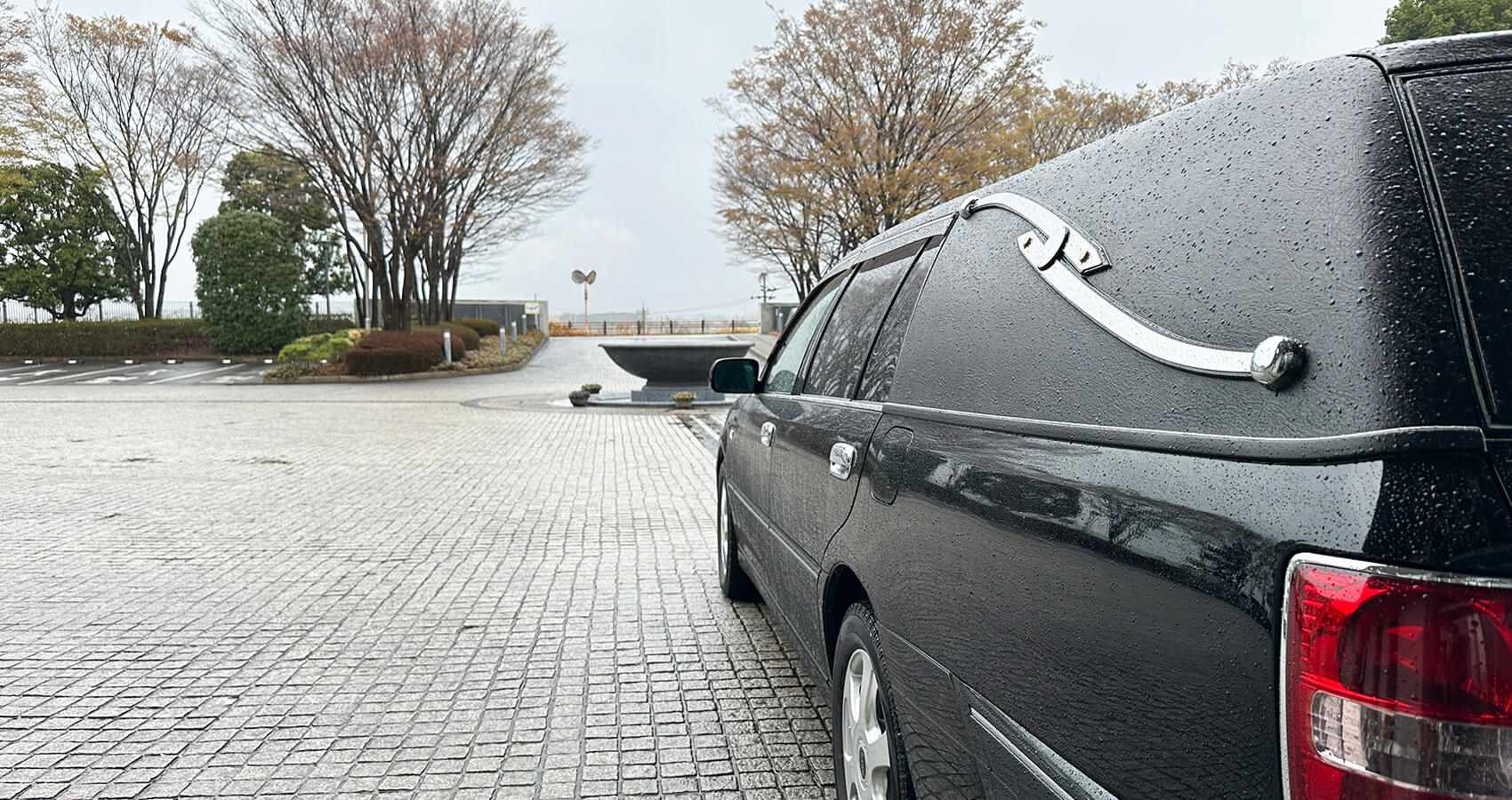 霊柩車