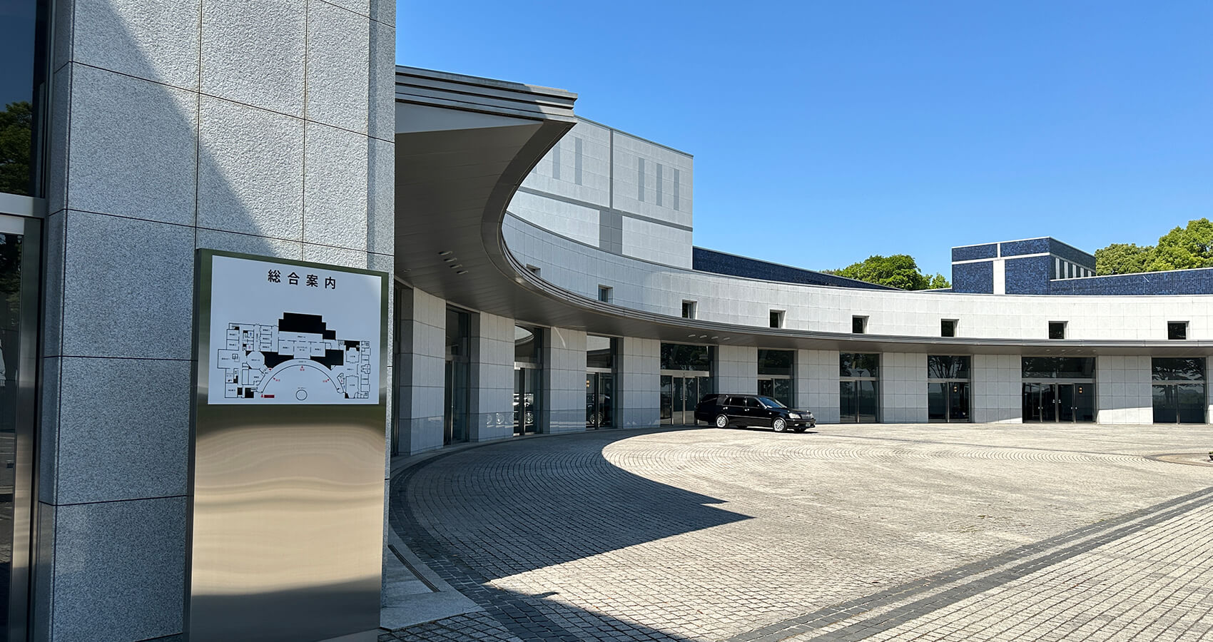 霊柩車