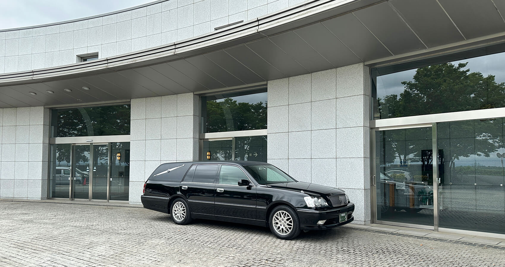 霊柩車