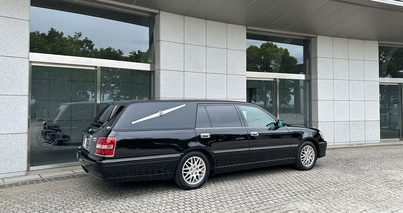 霊柩車
