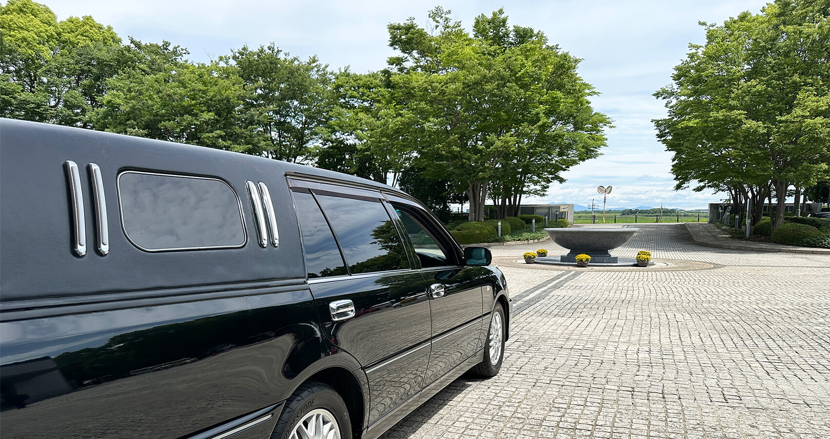 霊柩車