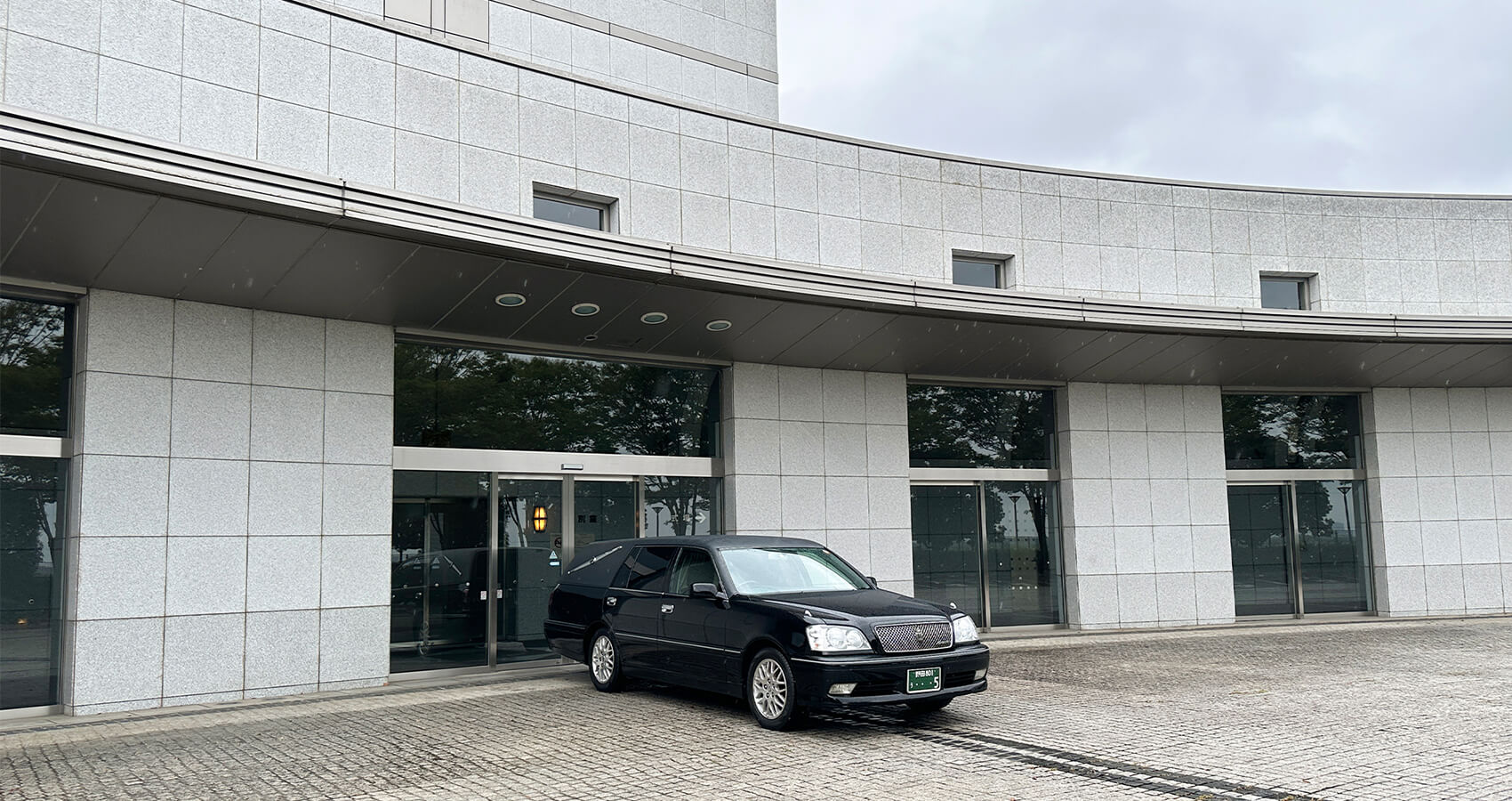 霊柩車