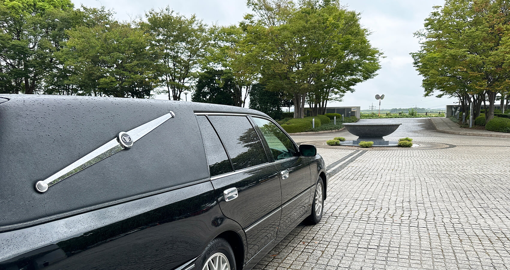 霊柩車