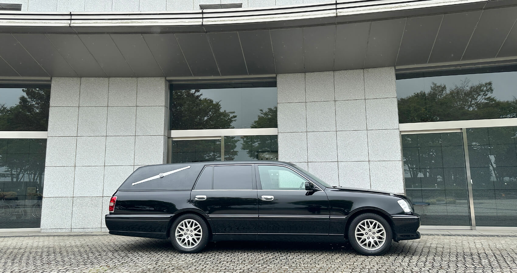 霊柩車